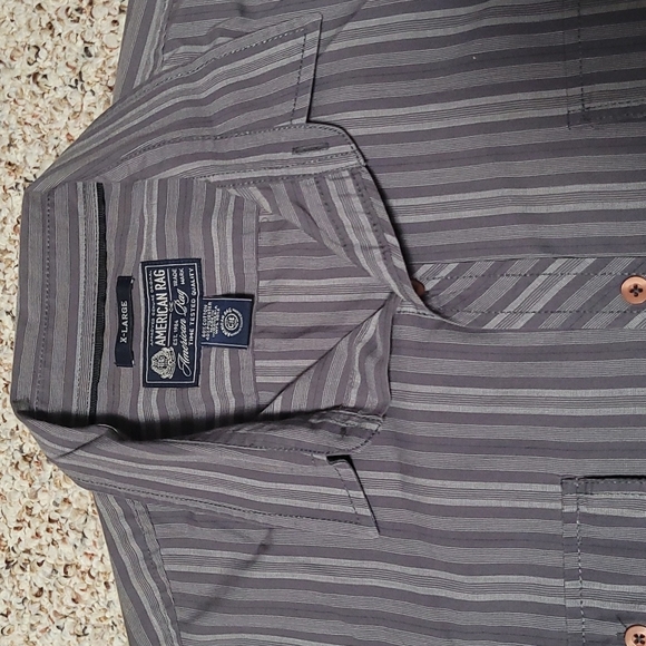 American Rag shirt - Picture 2 of 4